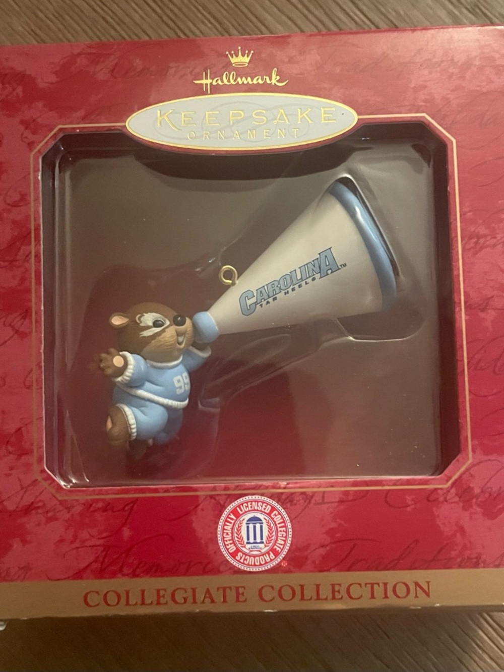 Hallmark Keepsake Collegiate Collection, NIB, Carolina Tar Heels Ornament, 1999